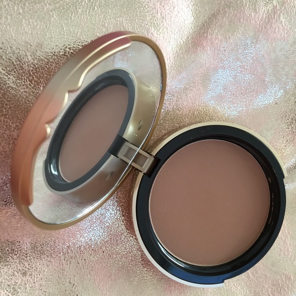 Too Faced Chocolate Soleil Matte Bronzer - Picture 2 of 5
